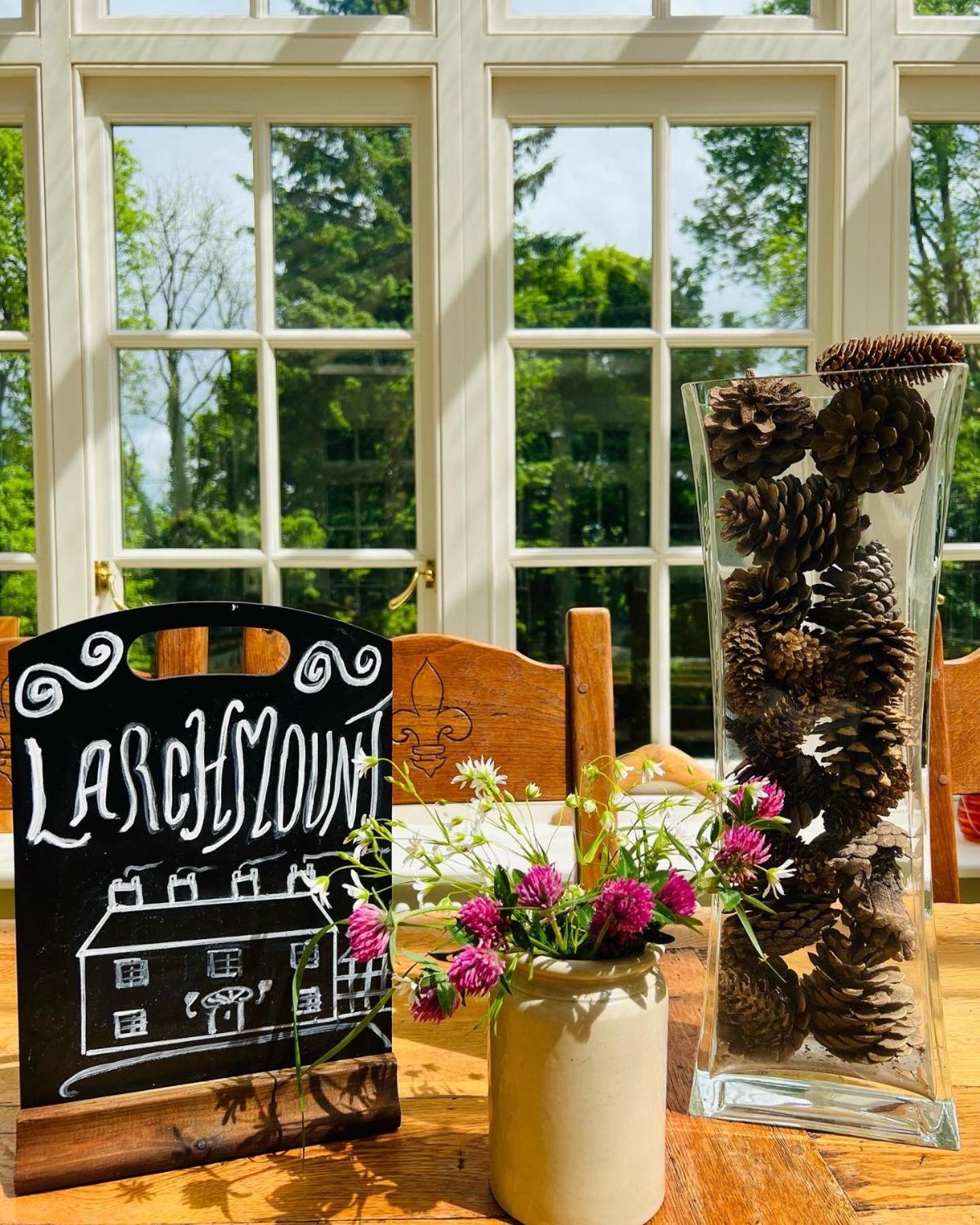Larchmount House B&B 런던데리 외부 사진